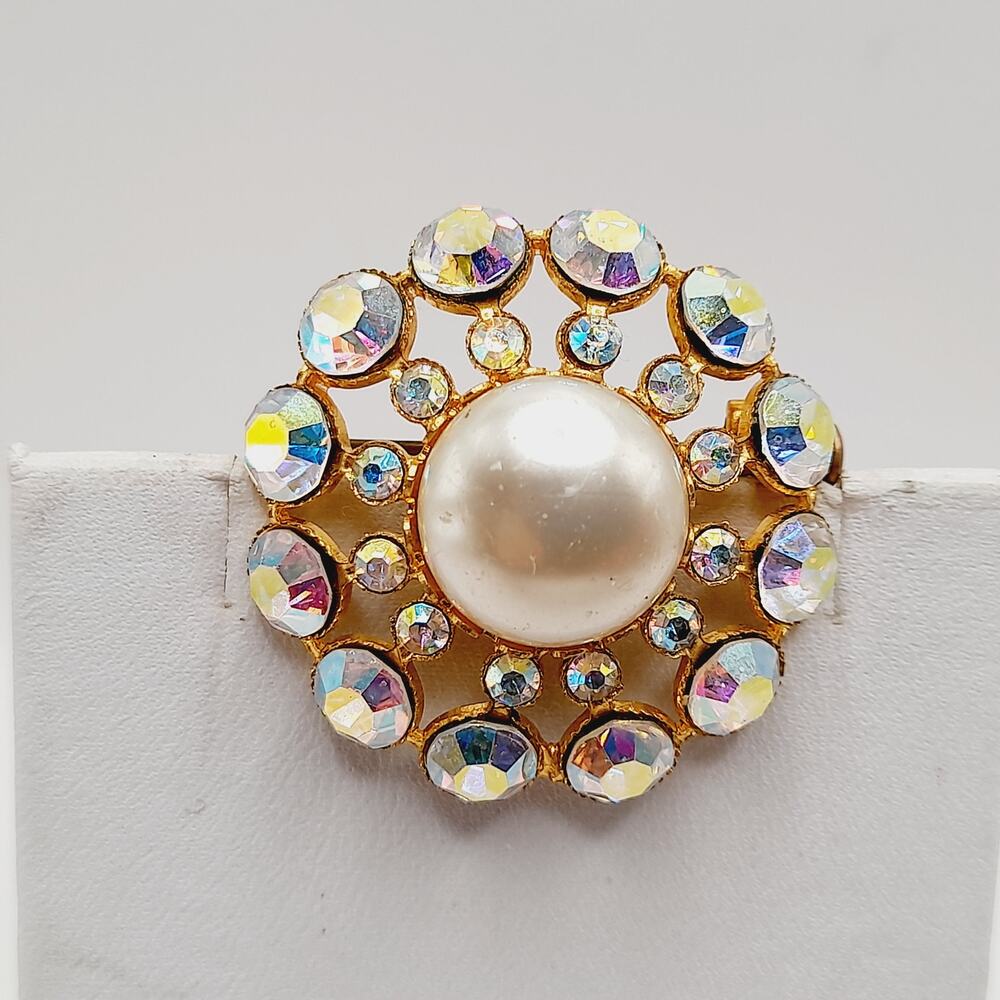 Vintage AB Rhinestone Brooch w/ Faux Pearl Center 1950s Trombone Clasp